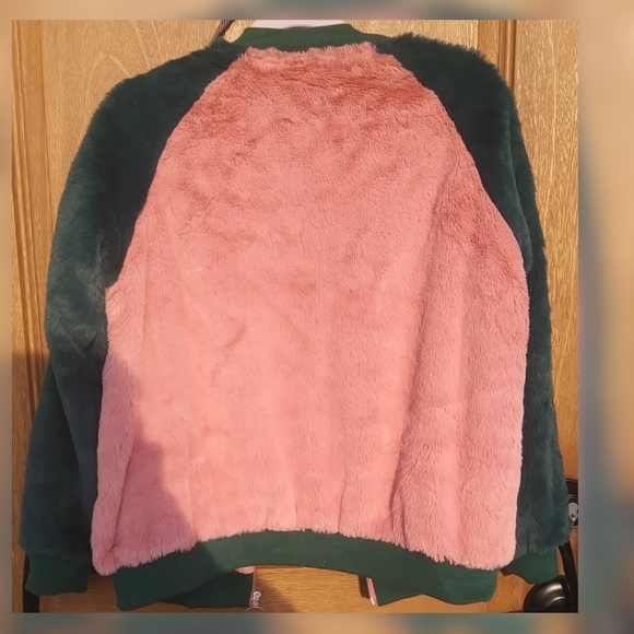 💋SHEIN.. Soft Plush LOVE Bomber Jacket💋 - Picture 3 of 3